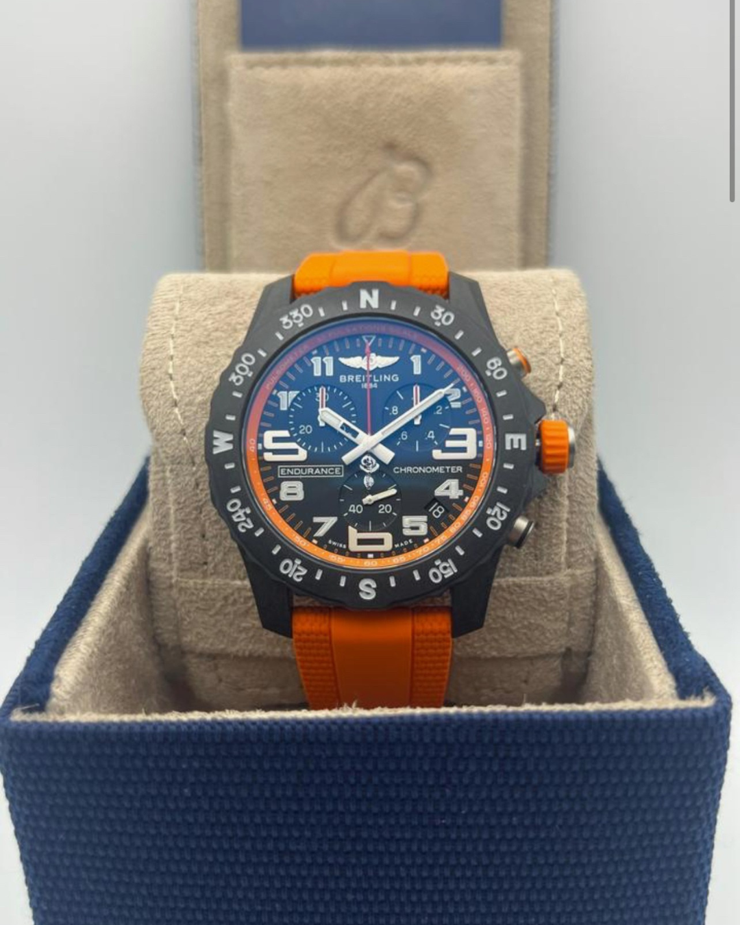 Breitling Endurance Pro X82310 44 mm Orange